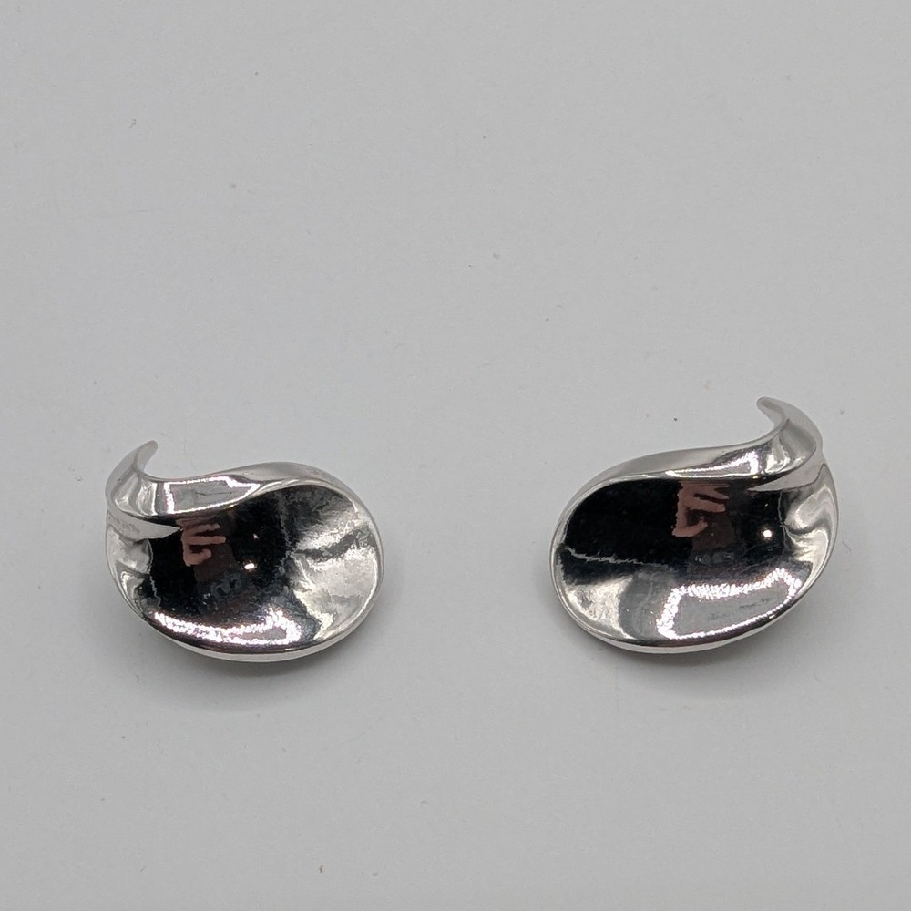 Vintage Trifari Silver Tone Sculptural Clip On Earrings Abstract Modernist